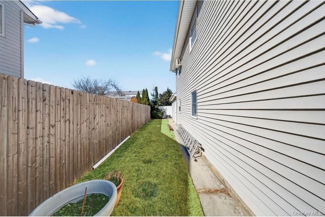 114 Westchester Avenue, West Babylon, NY 11704