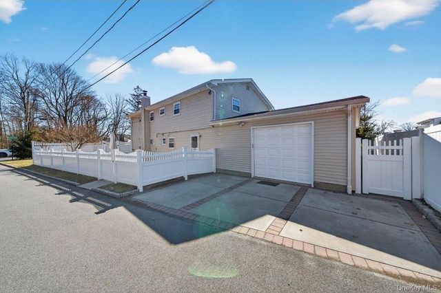 114 Westchester Avenue, West Babylon, NY 11704