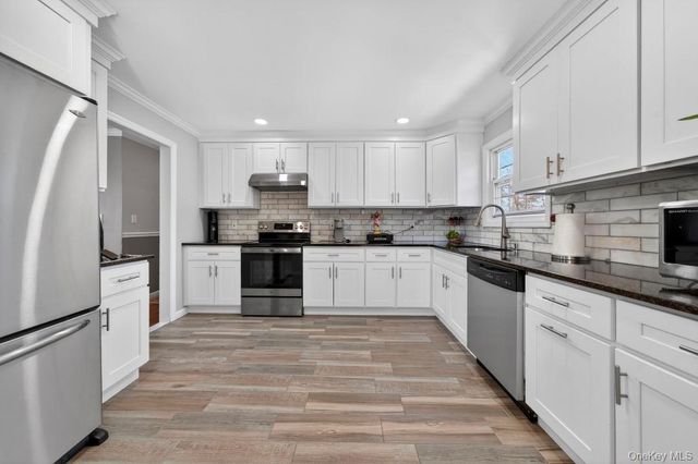 114 Westchester Avenue, West Babylon, NY 11704