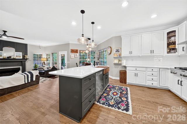 134 Waterford Drive, Mooresville, NC 28117