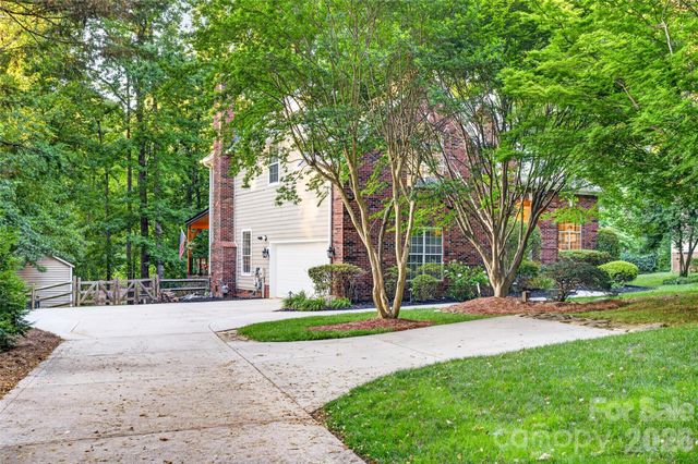 134 Waterford Drive, Mooresville, NC 28117