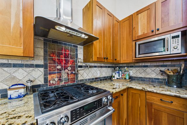 128 Park Avenue, Blue Lake, CA 95525