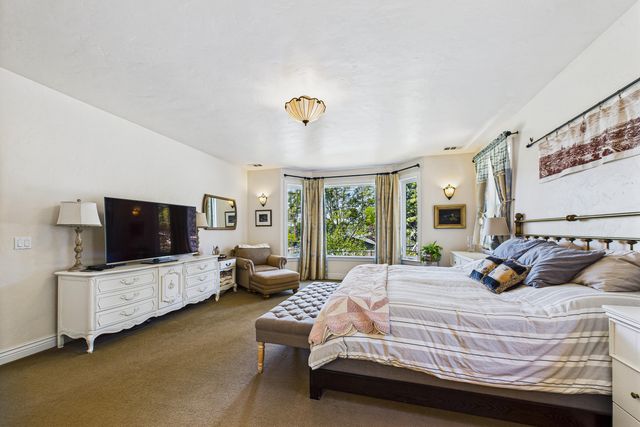 128 Park Avenue, Blue Lake, CA 95525