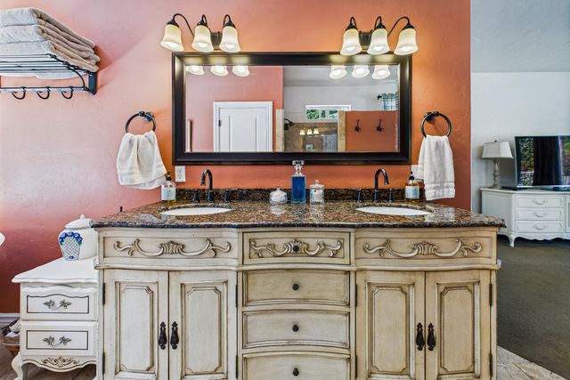 128 Park Avenue, Blue Lake, CA 95525