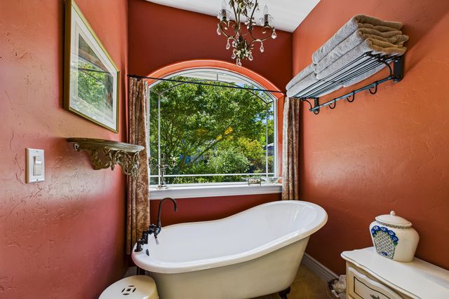 128 Park Avenue, Blue Lake, CA 95525