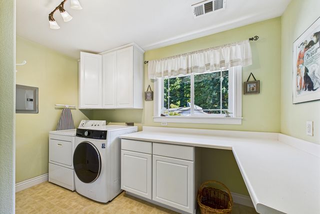 128 Park Avenue, Blue Lake, CA 95525