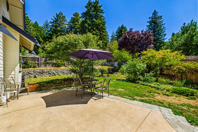 128 Park Avenue, Blue Lake, CA 95525