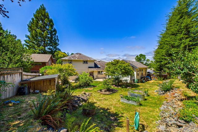 128 Park Avenue, Blue Lake, CA 95525