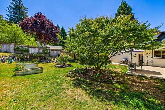 128 Park Avenue, Blue Lake, CA 95525