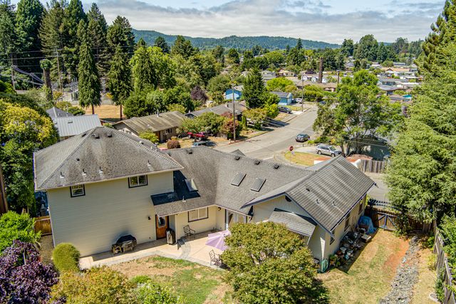 128 Park Avenue, Blue Lake, CA 95525