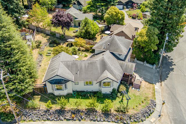 128 Park Avenue, Blue Lake, CA 95525