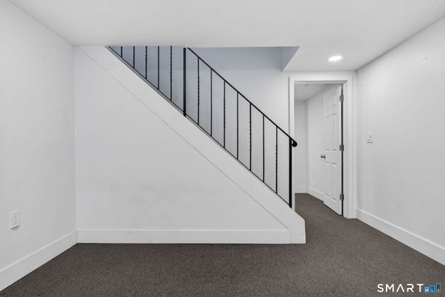 27 Checkerberry Lane 27, Glastonbury, CT 06033