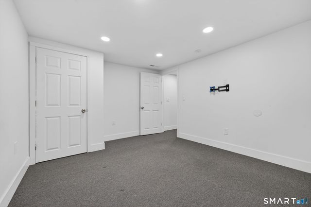 27 Checkerberry Lane 27, Glastonbury, CT 06033