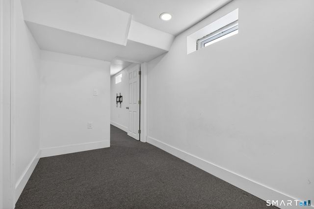 27 Checkerberry Lane 27, Glastonbury, CT 06033