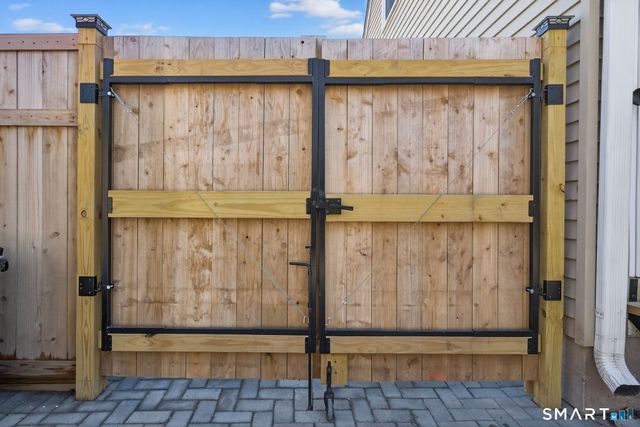 27 Checkerberry Lane 27, Glastonbury, CT 06033