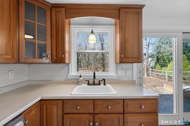 27 Checkerberry Lane 27, Glastonbury, CT 06033