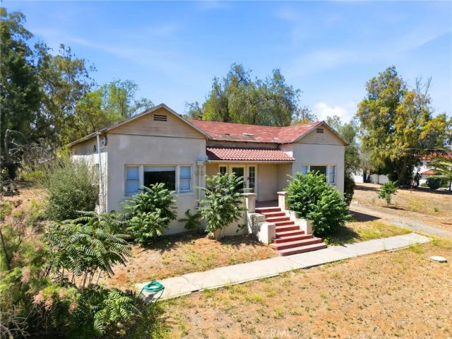 1464 Pacific Street, Redlands, CA 92373