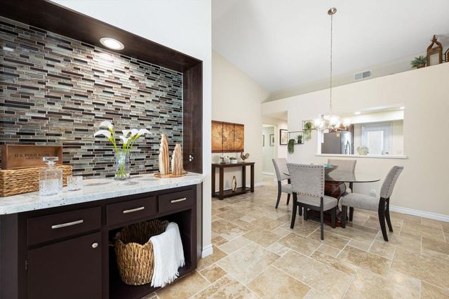130 Desert Falls Drive E, Palm Desert, CA 92211