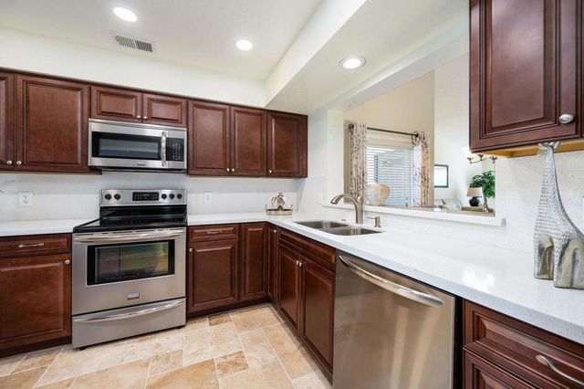 130 Desert Falls Drive E, Palm Desert, CA 92211