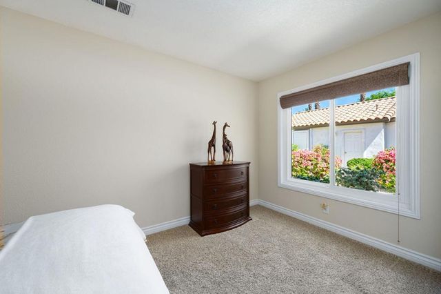 130 Desert Falls Drive E, Palm Desert, CA 92211