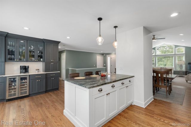 1045 Clara Street, Commerce Charter Township, MI 48390