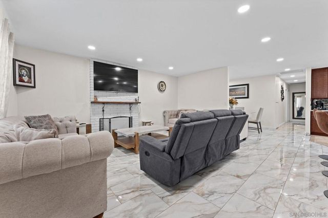1434 Coker Way, El Cajon, CA 92021