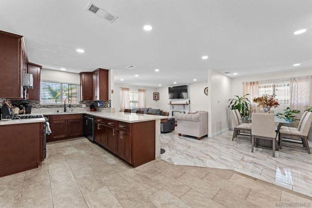 1434 Coker Way, El Cajon, CA 92021