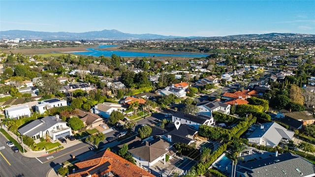 2437 Windward, Newport Beach, CA 92660