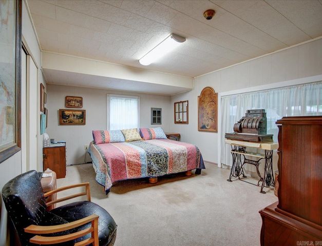 32 Cinnamon Lane, Mount Ida, AR 71957