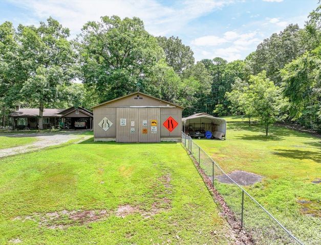 32 Cinnamon Lane, Mount Ida, AR 71957