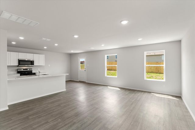 303 Victory Drive, Mabank, TX 75147