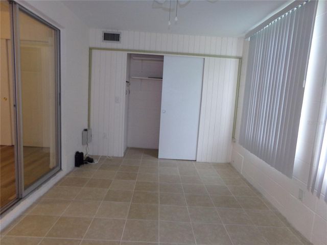 2042 AUSTRALIA WAY W 18, Clearwater, FL 33763