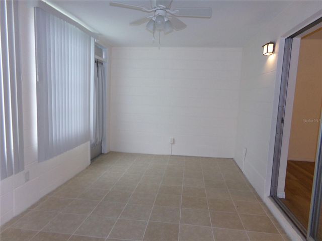 2042 AUSTRALIA WAY W 18, Clearwater, FL 33763