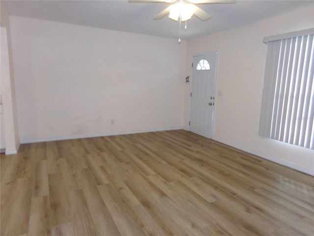 2042 AUSTRALIA WAY W 18, Clearwater, FL 33763