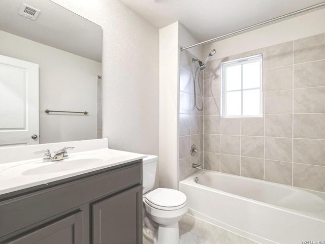 9915 Kalm Brome, San Antonio, TX 78254