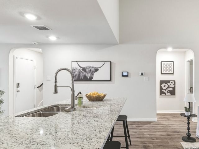 9915 Kalm Brome, San Antonio, TX 78254