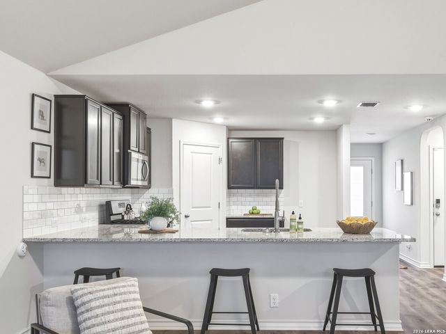 9915 Kalm Brome, San Antonio, TX 78254