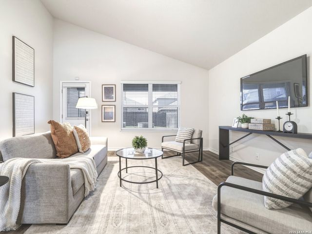 9915 Kalm Brome, San Antonio, TX 78254