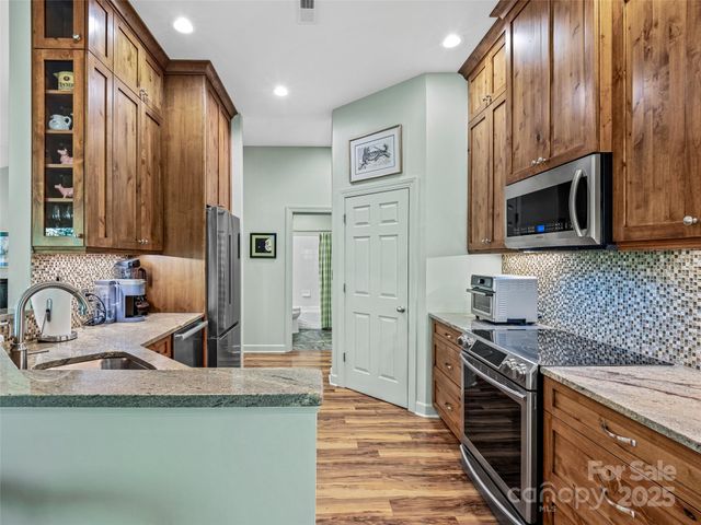 73 Ridgetop Circle 303, Brevard, NC 28712