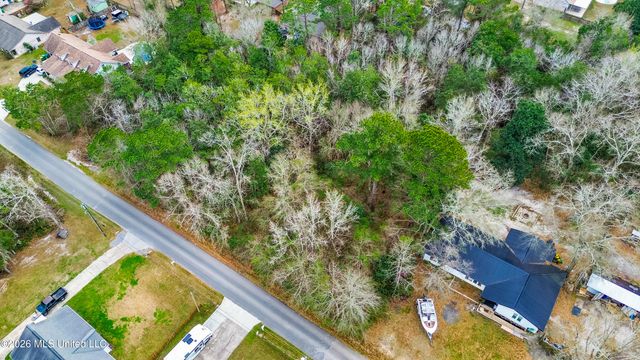 Lot 4 Live Oak Avenue, Ocean Springs, MS 39564