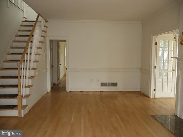 219 WAYNE AVE, Lansdowne, PA 19050