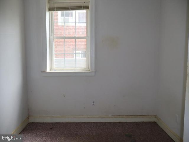 219 WAYNE AVE, Lansdowne, PA 19050