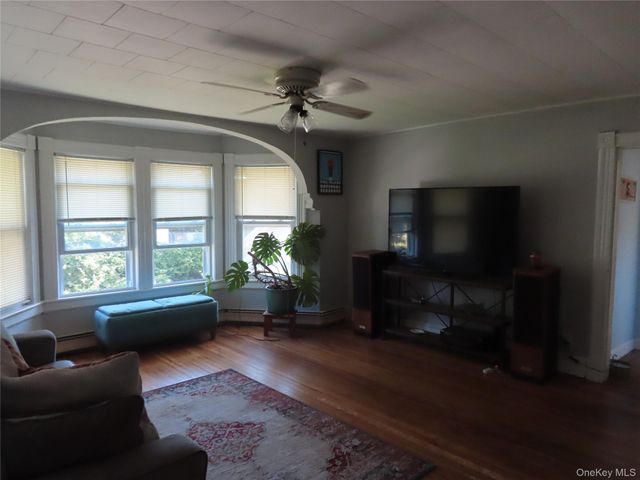 26 Rollstone Avenue, West Sayville, NY 11796