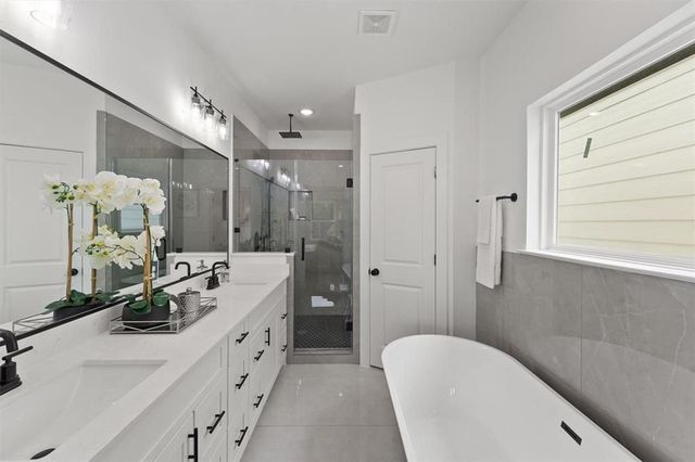 1207 Cavalcade Street C, Houston, TX 77009
