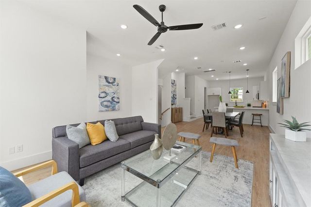 1207 Cavalcade Street C, Houston, TX 77009