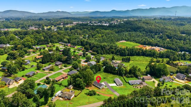 503 Hopewell Road, Morganton, NC 28655