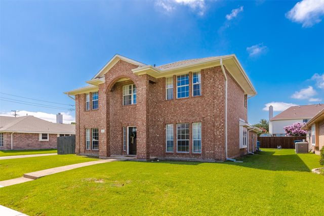 8618 Coventry Drive, Rowlett, TX 75089