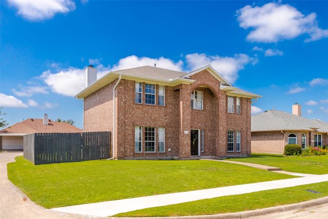 8618 Coventry Drive, Rowlett, TX 75089