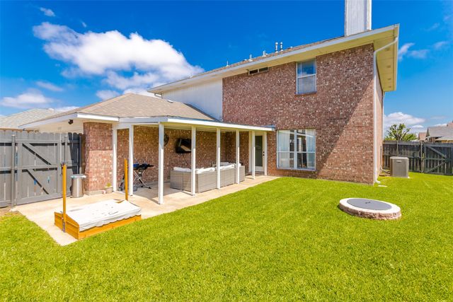 8618 Coventry Drive, Rowlett, TX 75089
