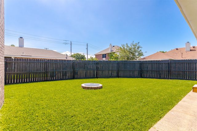 8618 Coventry Drive, Rowlett, TX 75089